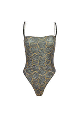 REINA ONE PIECE